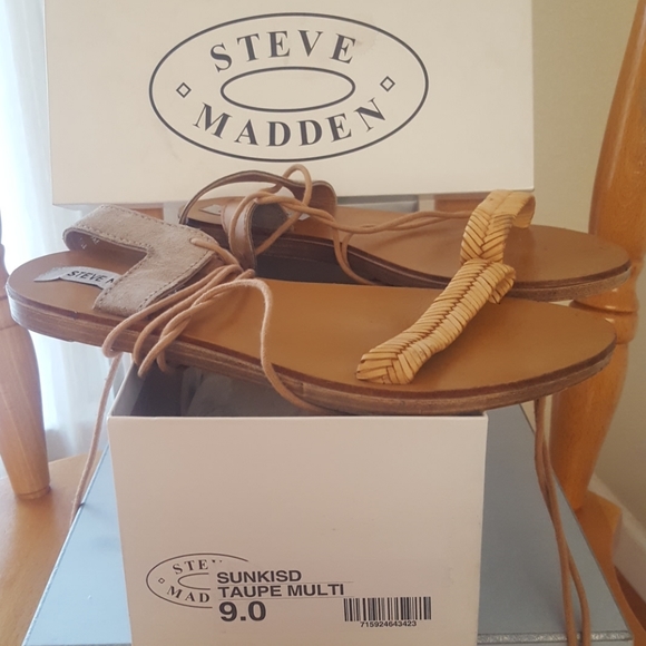 Sandals - Picture 1 of 1